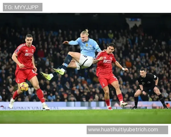 英超争冠形势紧张第2到第11名仅差4分竞争激烈